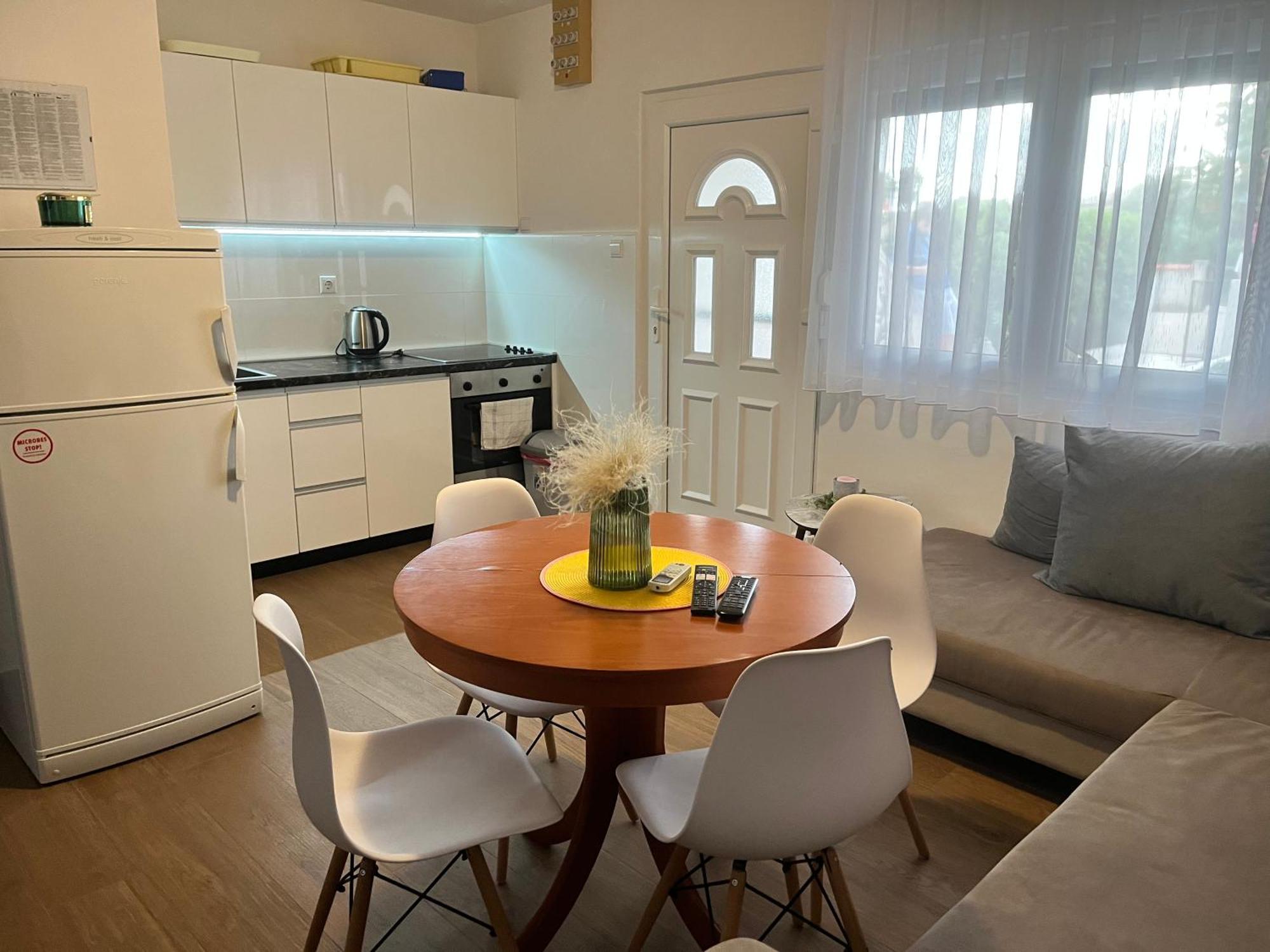 Apartments B&B Повляна Екстер'єр фото